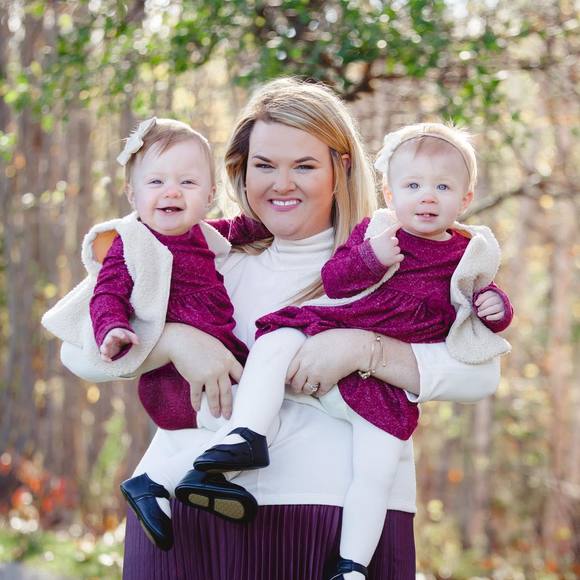 Meet your Posher, Danielle - Picture 1 of 1